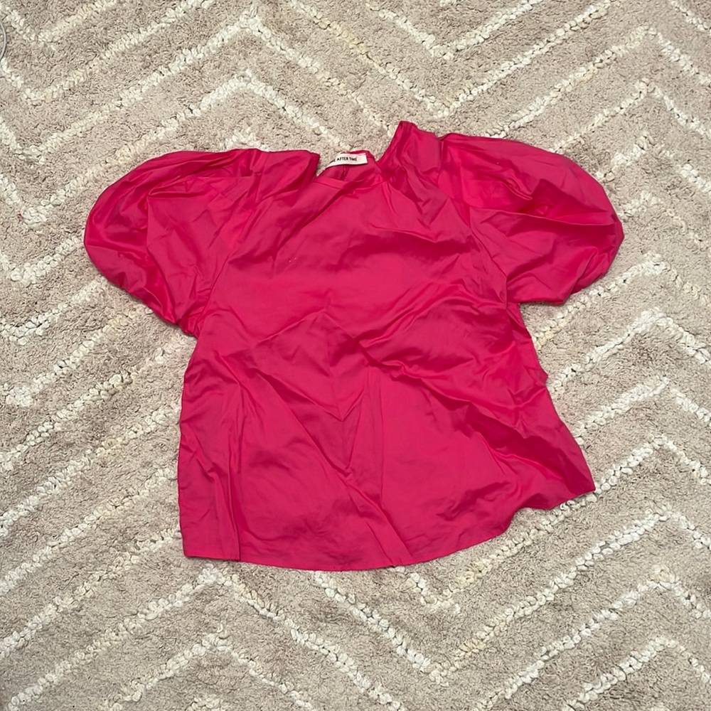 Puff sleeve shirt